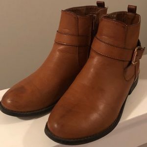 Women’s 8.5 US Boot | STEVE MADDEN